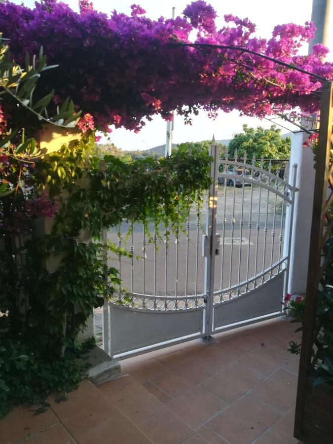 Tirso B&B Тортолі Екстер'єр фото